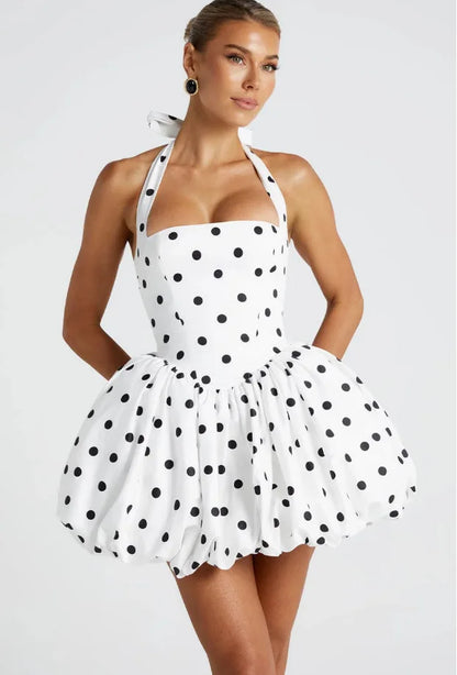 balloon dress fitted at the waist